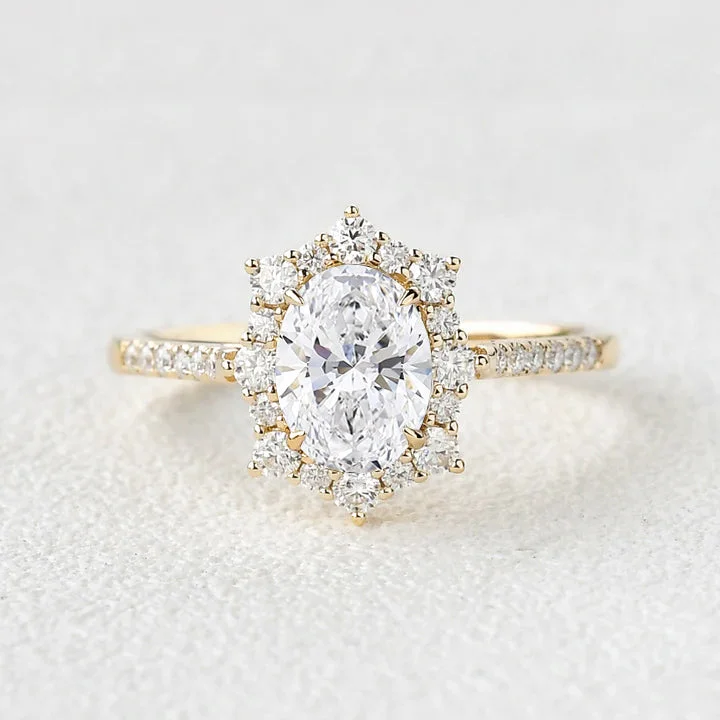 1.0-2.0ct Oval Cut Lab Grown Diamond Halo Engagement Ring