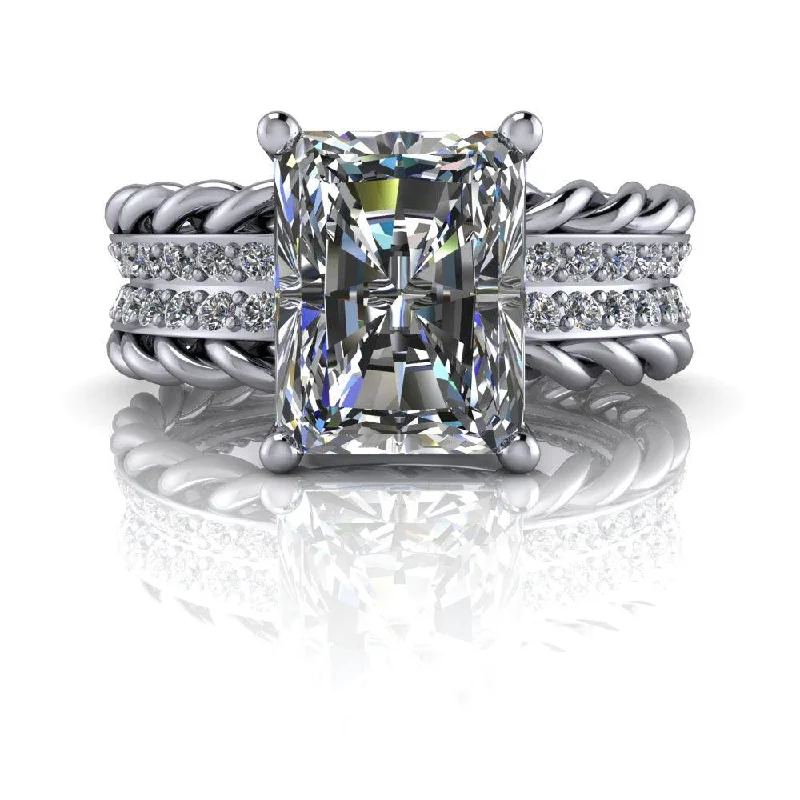 Lynn No. 1 Moissanite Ring